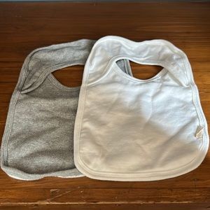 Burt’s Bees Organic Cotton Bibs
